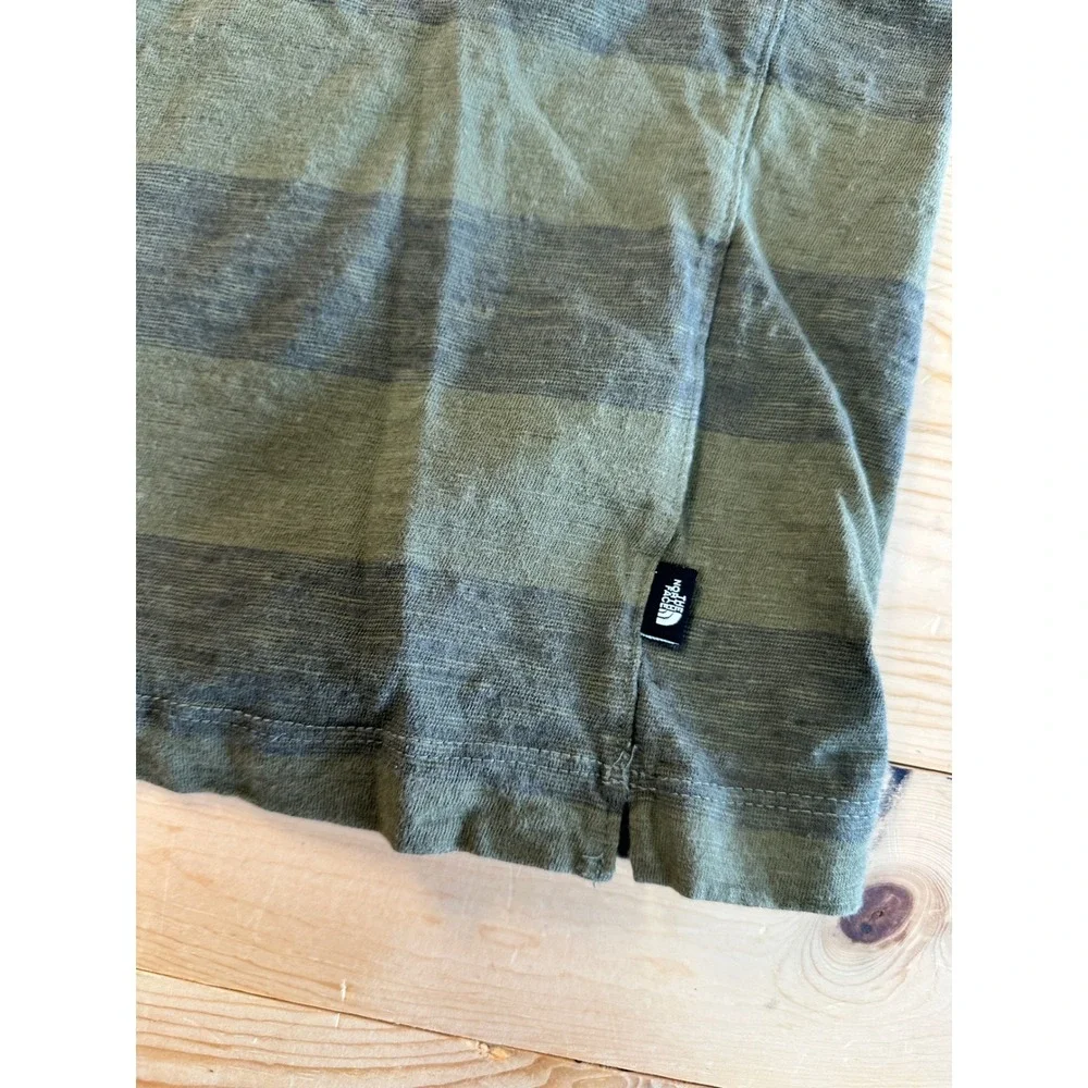 The North Face Womens Striped Short Sleeve T-Shirt Olive Green Size Medium - Picture 2 of 5